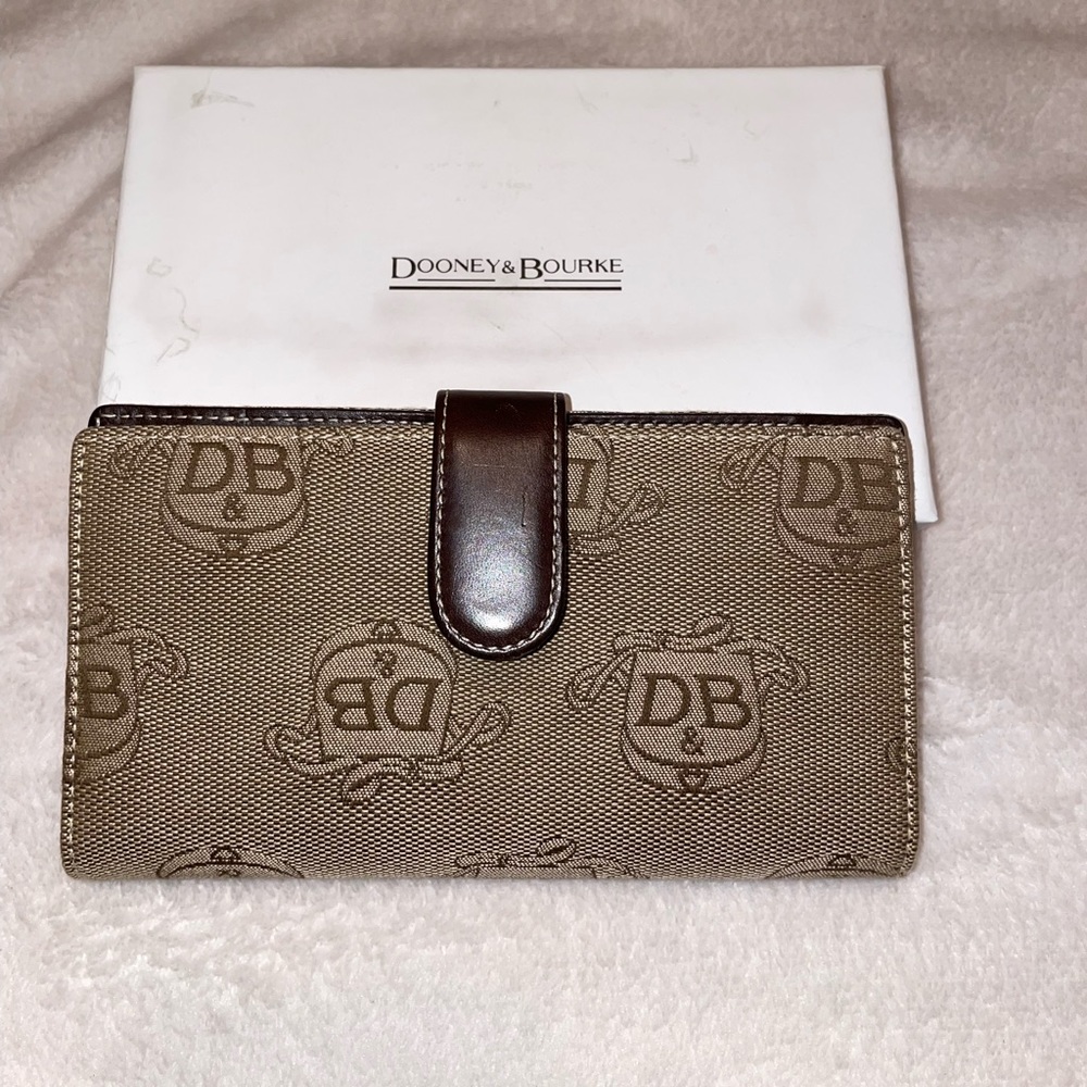 Dooney and Bourke Wallet
